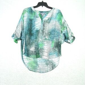 Jennifer Lopez Blouse Women's XS Green Snake Skin Print Henley Dolman Sleeve